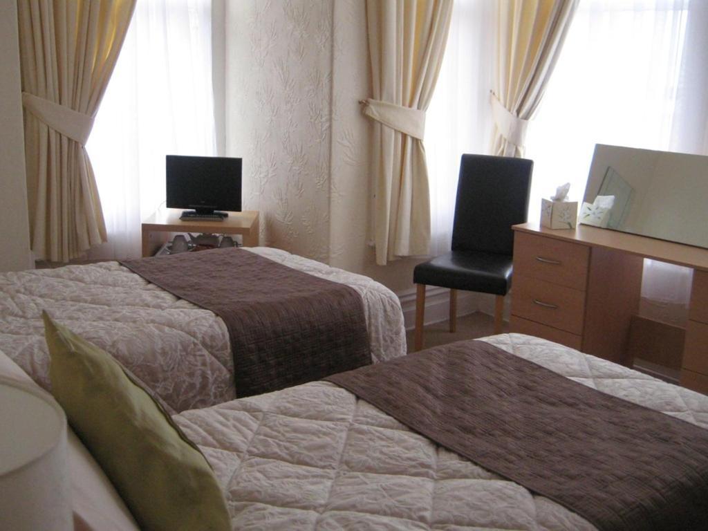 Cleve Court Hotel Paignton Bilik gambar